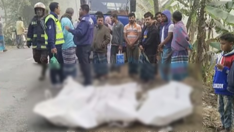 গাজীপুরে পিকআপ ভ্যান উল্টে নিহত ৩ গাজীপুরে পিকআপ ভ্যান উল্টে নিহত ৩