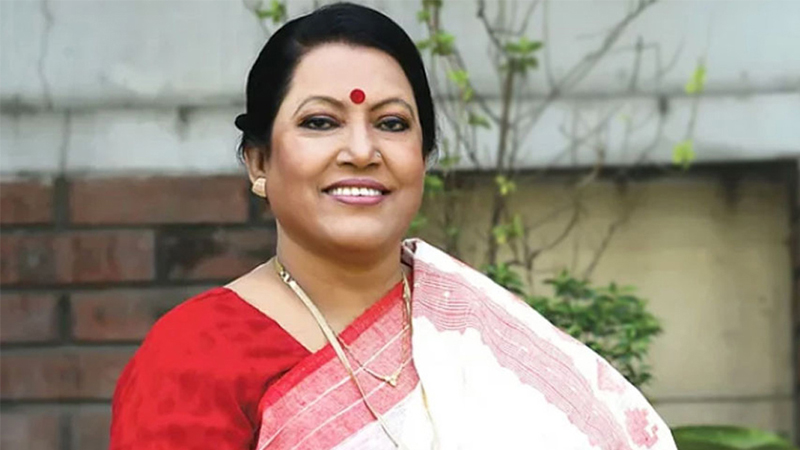 ১৩ দিন চিকিৎসার পর বাড়ি ফিরলেন ফরিদা পারভীন ১৩ দিন চিকিৎসার পর বাড়ি ফিরলেন ফরিদা পারভীন