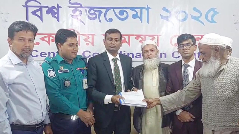 ইজতেমা ময়দান বুঝে পেলেন সাদপন্থিরা ইজতেমা ময়দান বুঝে পেলেন সাদপন্থিরা
