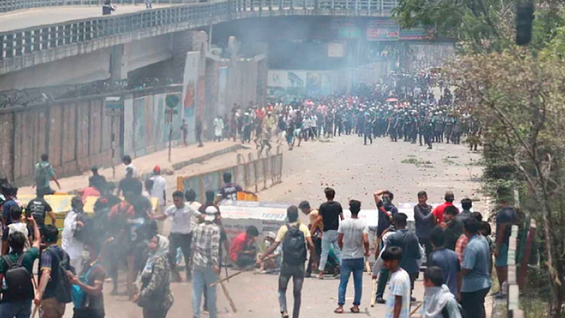 মাসিক ১৫ ও ২০ হাজার টাকা করে ভাতা পাবেন ‘জুলাই শহীদ’ ও ‘যোদ্ধারা’ মাসিক ১৫ ও ২০ হাজার টাকা করে ভাতা পাবেন ‘জুলাই শহীদ’ ও ‘যোদ্ধারা’