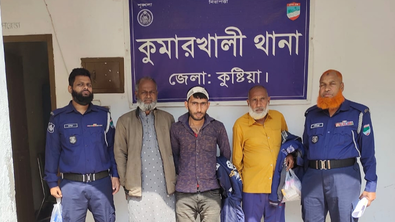 কুষ্টিয়ায় নৌকা ছিদ্র করা নিয়ে সংঘর্ষ, আহত ১৫ জন কুষ্টিয়ায় নৌকা ছিদ্র করা নিয়ে সংঘর্ষ, আহত ১৫ জন