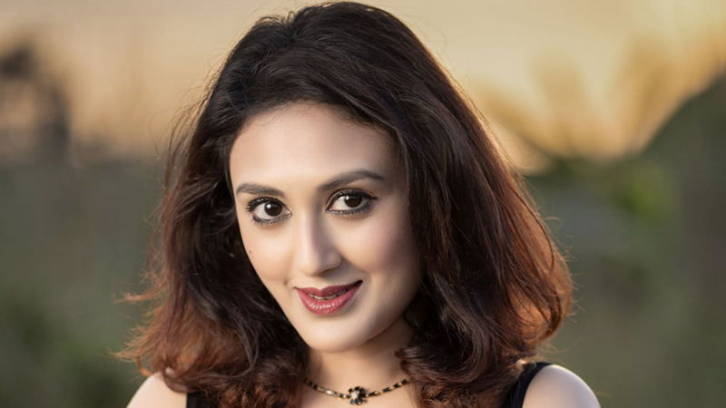 শিল্পীদের প্রেম থাকতে হয়, না হলে ক্রিয়েটিভিটি আসে না: কুসুম শিকদার শিল্পীদের প্রেম থাকতে হয়, না হলে ক্রিয়েটিভিটি আসে না: কুসুম শিকদার