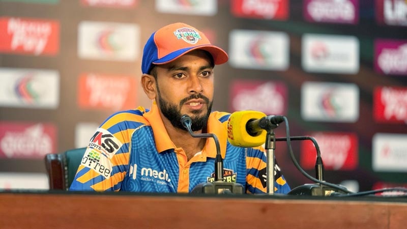 খুলনার হারের পেছনে যার দোষ দেখছেন মিরাজ খুলনার হারের পেছনে যার দোষ দেখছেন মিরাজ