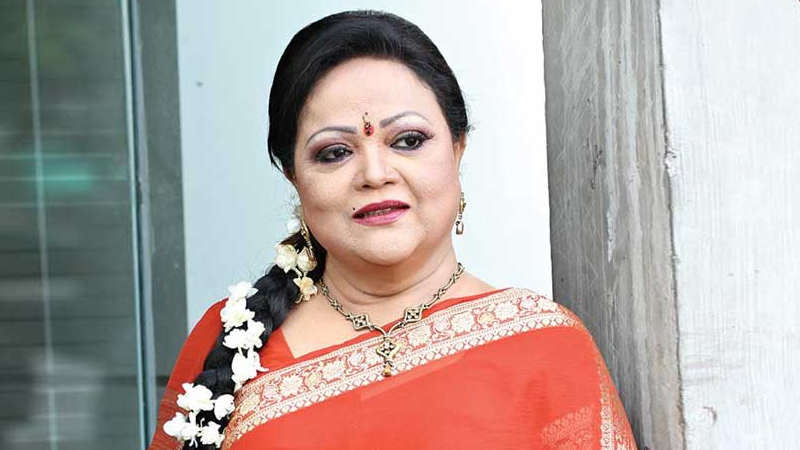 হাসপাতাল থেকে বাসায় ফিরলেন সাবিনা ইয়াসমিন, থাকতে হবে বিশ্রামে হাসপাতাল থেকে বাসায় ফিরলেন সাবিনা ইয়াসমিন, থাকতে হবে বিশ্রামে