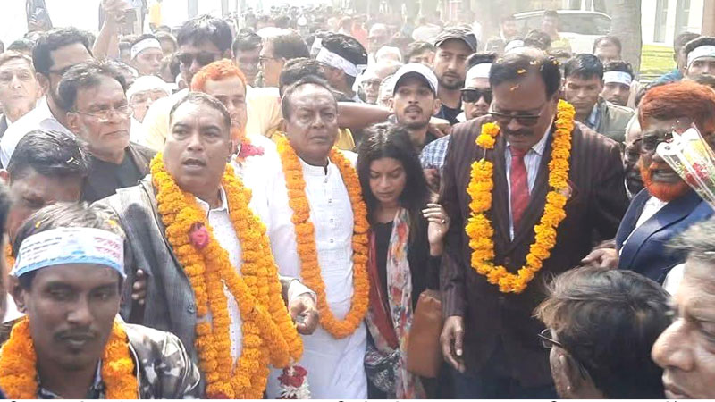 কারামুক্ত জাকারিয়া পিন্টুসহ বিএনপি নেতাদের সংবর্ধনা কারামুক্ত জাকারিয়া পিন্টুসহ বিএনপি নেতাদের সংবর্ধনা