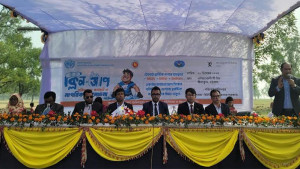 সীতাকুণ্ড সৈকতে পরিচ্ছন্নতা ও নাগরিক সচেতনতা সভা