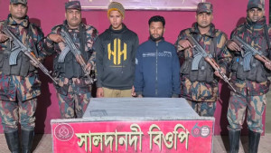 কসবা সীমান্তে ২ ভারতীয় নাগরিক আটক