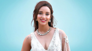 ঘনিষ্ঠ দৃশ্যে অভিনয় কি তৃপ্তির জীবনে কাল হয়ে দাঁড়াল