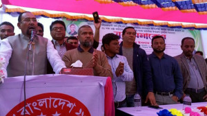 ‘বাংলাদেশের হিন্দুরা ভালো আছে, ভারতে মুসলমানরা ভালো নেই’