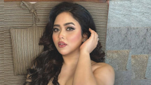 নয় ছবি প্রকাশ করে ভাবনা বললেন, আমি সেরা