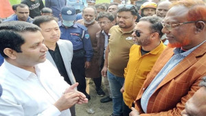 নিষেধাজ্ঞা অমান্য করে বিএনপির সাবেক এমপির জনসভা