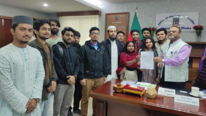 দুই কার্যদিবসের মধ্যে ডাকসু নির্বাচনের রোডম্যাপ চান শিক্ষার্থীরা