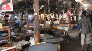 চাঁদা আদায় বন্ধে হরতাল পালন ব্যবসায়ীদের 