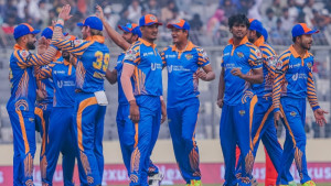 জিতলেই সুপার ফোর চট্টগ্রাম ও খুলনার 