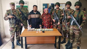 বিএনপি নেতার বাড়িতে সেনাবাহিনী-পুলিশের অভিযান, মা-ছেলে গ্রেপ্তার