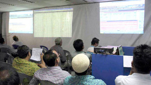 ঢাকা স্টক এক্সচেঞ্জে লেনদেন বন্ধ