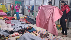 নতুন কম্বল পেয়ে আনন্দের কান্না