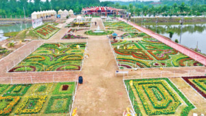 চট্টগ্রামে ১৩৬ প্রজাতির ফুল নিয়ে উৎসব