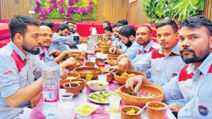 আমিরাতে সুবাস ছড়াচ্ছে চট্টলার মেজবান