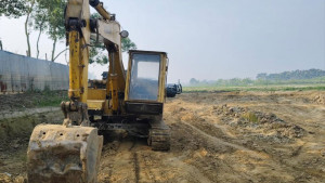 ইট তৈরিতে উর্বর মাটি, চাষাবাদ  অনুপযোগী হাজার একর জমি