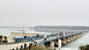 চাহিদা ১৪ হাজার কিউসেক পানিপ্রবাহ আড়াই হাজার
