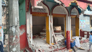 কাওয়ালি অনুষ্ঠানে হামলা, ২০০ বছরের পুরোনো মাজার ভাঙচুর
