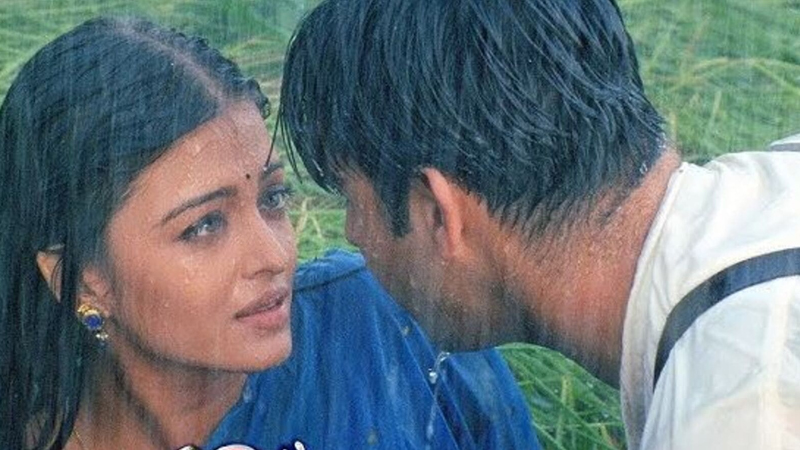 সব হারিয়ে পেট্রলপাম্পে কাজ নেন ঐশ্বরিয়ার সেই নায়ক সব হারিয়ে পেট্রলপাম্পে কাজ নেন ঐশ্বরিয়ার সেই নায়ক