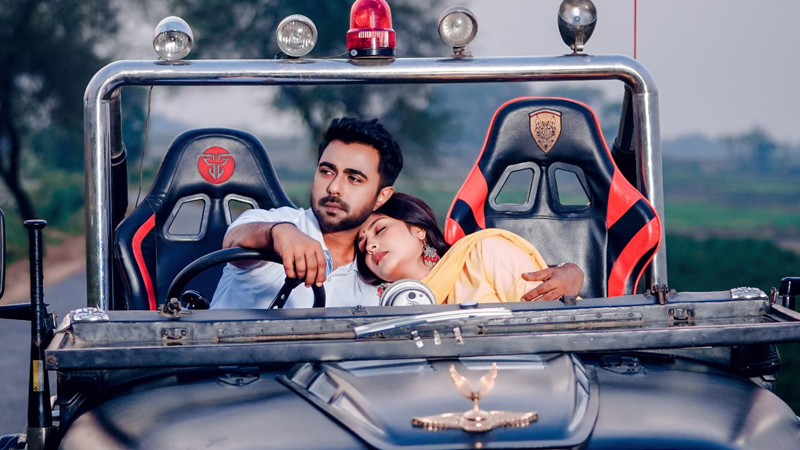 দাদিকে নিতে নিউইয়র্ক থেকে আসেন অপূর্ব, প্রেম হয় নিহার সঙ্গে দাদিকে নিতে নিউইয়র্ক থেকে আসেন অপূর্ব, প্রেম হয় নিহার সঙ্গে