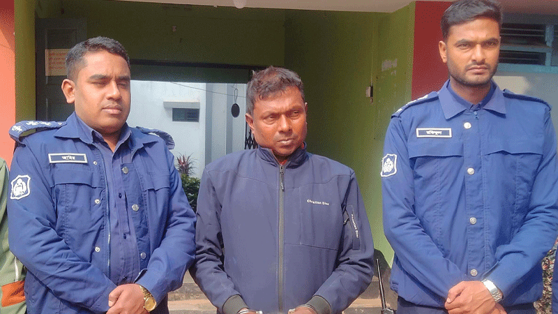বিরামপুরে ১২টি স্বর্ণের বারসহ একজন আটক বিরামপুরে ১২টি স্বর্ণের বারসহ একজন আটক