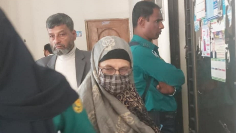 জামিন পেয়েই সাংবাদিকদের ওপর চড়াও চিকিৎসক! জামিন পেয়েই সাংবাদিকদের ওপর চড়াও চিকিৎসক!