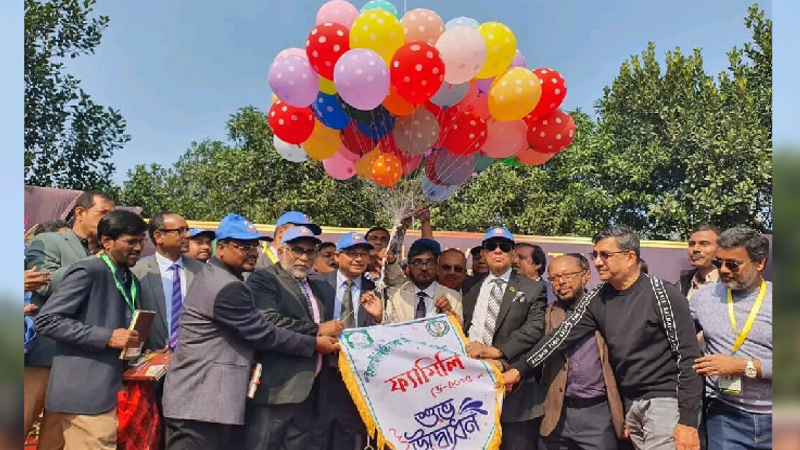 ইসলামী বিশ্ববিদ্যালয় অ্যালামনাই অ্যাসোসিয়েশনের ‘ফ্যামিলি ডে’ অনুষ্ঠিত ইসলামী বিশ্ববিদ্যালয় অ্যালামনাই অ্যাসোসিয়েশনের ‘ফ্যামিলি ডে’ অনুষ্ঠিত
