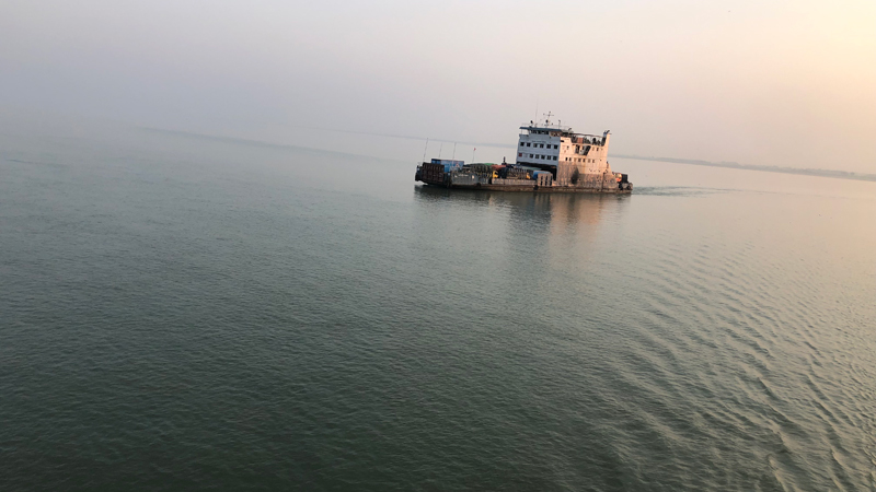 ৪ ঘণ্টা পর দৌলতদিয়া-পাটুরিয়া নৌরুটে ফেরি চলাচল শুরু ৪ ঘণ্টা পর দৌলতদিয়া-পাটুরিয়া নৌরুটে ফেরি চলাচল শুরু