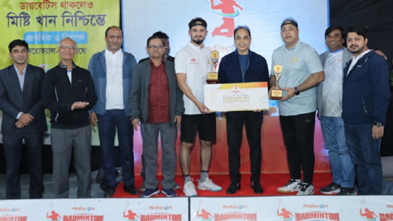 মিডিয়াকম ব্যাডমিন্টন টুর্নামেন্টের ফাইনাল অনুষ্ঠিত মিডিয়াকম ব্যাডমিন্টন টুর্নামেন্টের ফাইনাল অনুষ্ঠিত