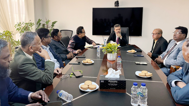 আবুধাবিতে নবনিযুক্ত রাষ্ট্রদূতের সঙ্গে আমিরাত বিএনপির সাক্ষাৎ আবুধাবিতে নবনিযুক্ত রাষ্ট্রদূতের সঙ্গে আমিরাত বিএনপির সাক্ষাৎ