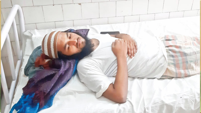 গুলিতে ঝাঁজরা হয় মেহেদীর দেহ গুলিতে ঝাঁজরা হয় মেহেদীর দেহ