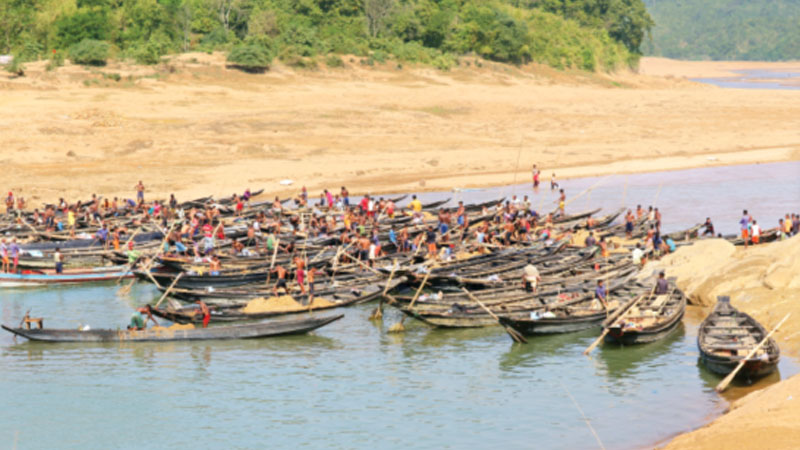 জৈন্তাপুরে লালাখাল খুবলে ‘খাচ্ছে’ সর্বদলীয় চক্র জৈন্তাপুরে লালাখাল খুবলে ‘খাচ্ছে’ সর্বদলীয় চক্র