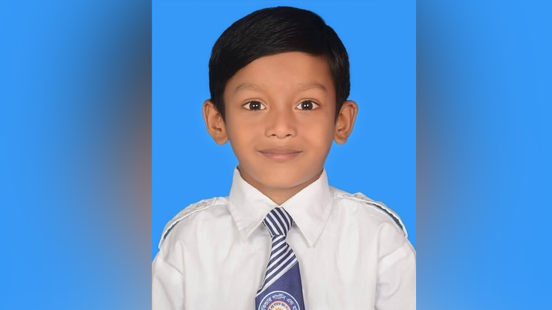 চকলেট দেখিয়ে অপহরণ, ৮ ঘণ্টা পর শিশুর মরদেহ উদ্ধার চকলেট দেখিয়ে অপহরণ, ৮ ঘণ্টা পর শিশুর মরদেহ উদ্ধার
