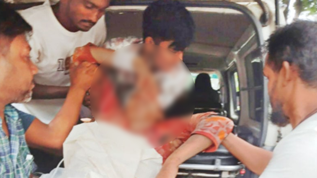 মুরাদনগরে আবার নৃশংসতা মুরাদনগরে আবার নৃশংসতা