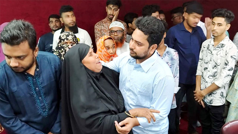 গণহত্যার বিচার ও সংস্কারের পরেই নির্বাচন: নাহিদ ইসলাম গণহত্যার বিচার ও সংস্কারের পরেই নির্বাচন: নাহিদ ইসলাম