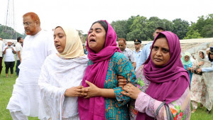চোখের জলে শেষবিদায়, পাইলট তৌকিরের দাফন সম্পন্ন