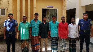 গোয়াইনঘাটে যৌথ বাহিনীর অভিযান, অস্ত্রসহ আটক ৬