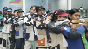 টাকা নেই তাই শুটিংয়ের ক্যাম্প বন্ধ