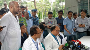 দগ্ধ ৪ জনের অবস্থা আশঙ্কাজনক, দু’জন সুস্থ হয়ে বাড়ি ফিরছে