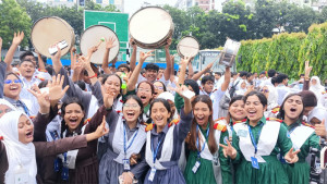 এসএসসিতে শতভাগ পাস ৯৮৪ প্রতিষ্ঠানে