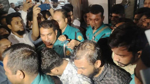 চাঁদাবাজির মামলায় ৭ দিনের রিমান্ডে চার ছাত্রনেতা