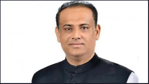 সাবেক ভূমিমন্ত্রীসহ ২৮ জনের বিরুদ্ধে দুদকের মামলা