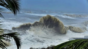 ১৫ জেলায় জলোচ্ছ্বাসের শঙ্কা
