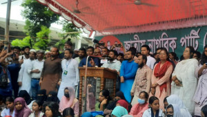৫ আগস্টের মধ্যে জুলাই সনদ আদায় করা হবে: নাহিদ ইসলাম