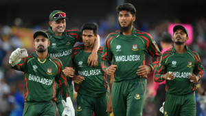 জ্বরে আক্রান্ত রিশাদ, একাদশে সুযোগ পেতে পারেন তানভীর