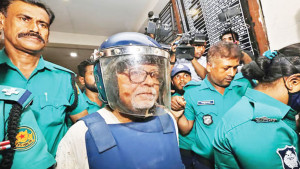 রাতে ভোট হওয়ার কথা স্বীকার নূরুল হুদার